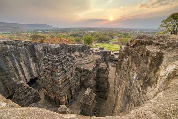 Templo Kailasa: a construção em uma única rocha