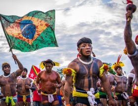 Como os povos indígenas ajudaram a construir o mundo