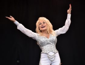Dolly Parton: a mulher que transformou a música